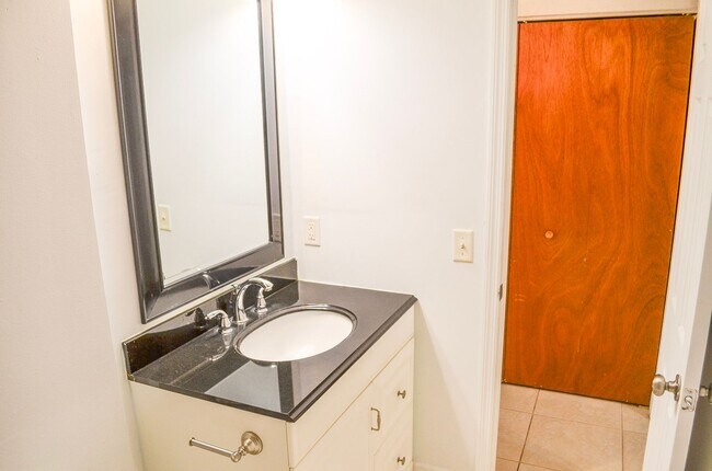 Building Photo - C2508  Bldg I  Unit 50 Grantwood