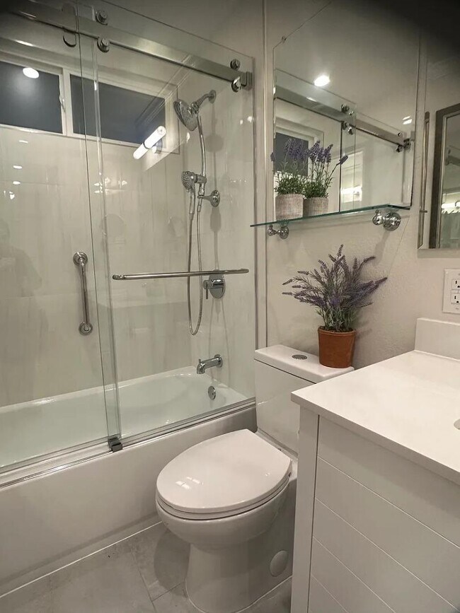 Building Photo - 101 Linden Ave