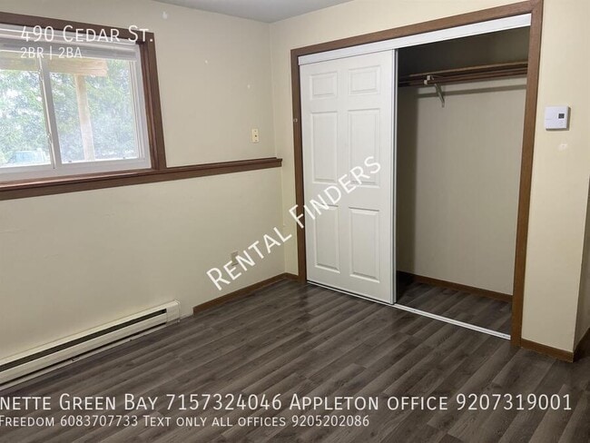 Building Photo - 490 Cedar St