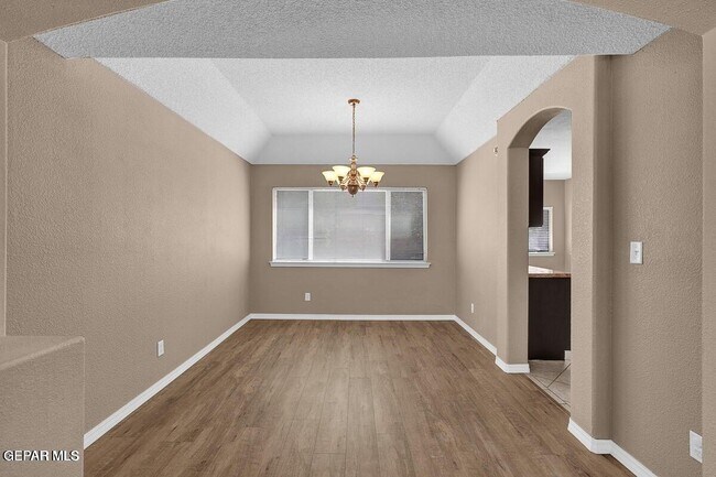 Building Photo - 3108 Tierra Nora Dr