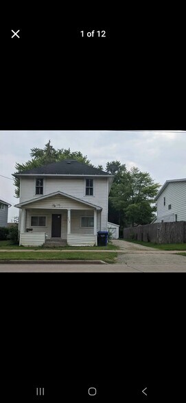 Building Photo - 725 W Franklin St