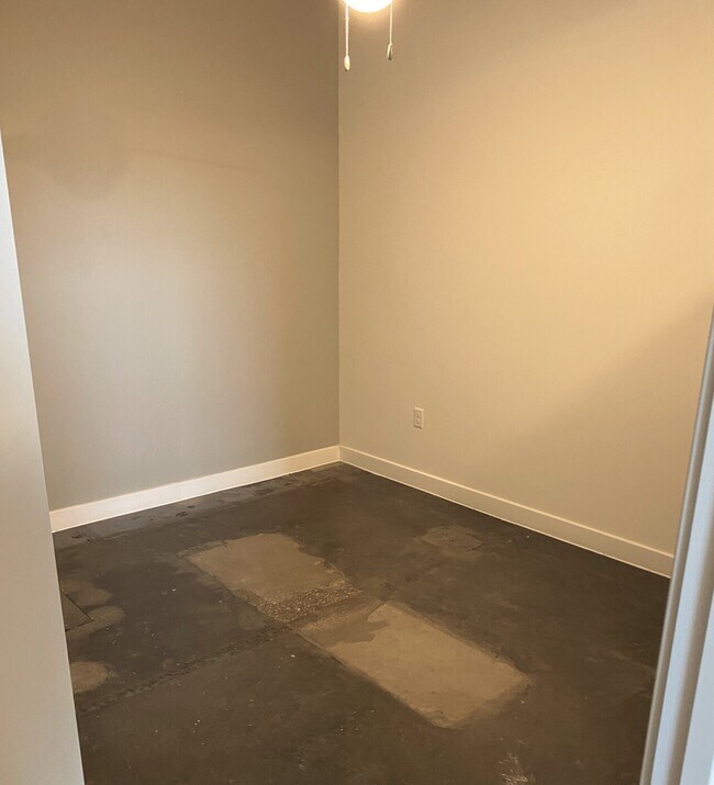 Building Photo - Peanut Crossing - 410 Wellons St