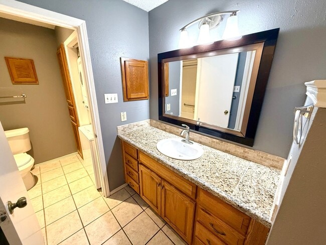 Building Photo - 5322 Medical Dr