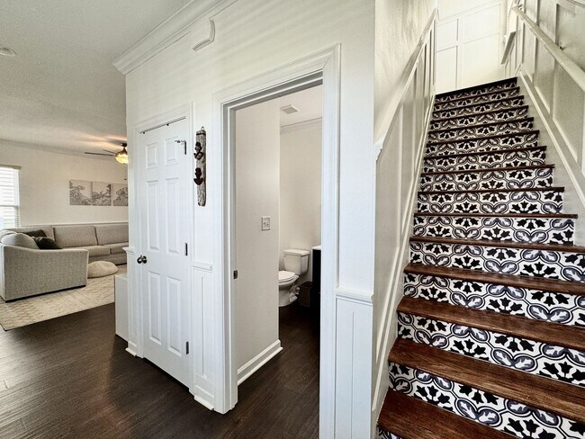 Building Photo - A Block From The Beaches! A 1st-Time Renta...