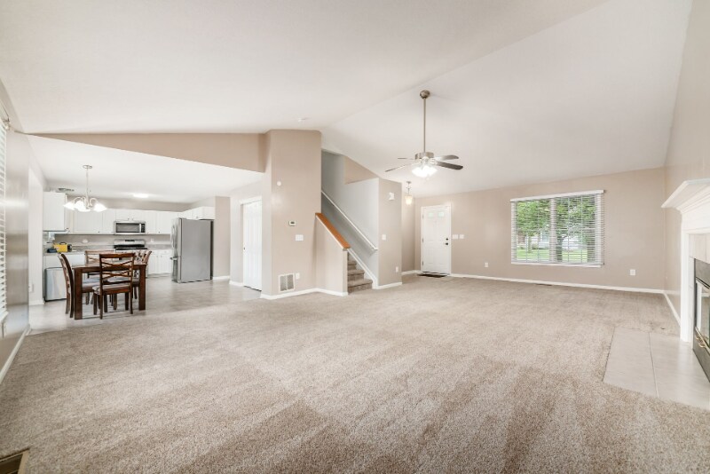 Building Photo - 8607 Clover Glade Dr