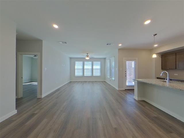 Building Photo - 8120 Brookhaven Dr