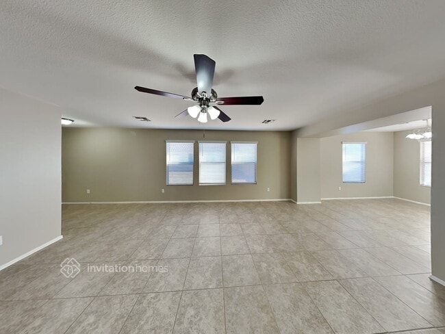 Building Photo - 1034 S Somerset