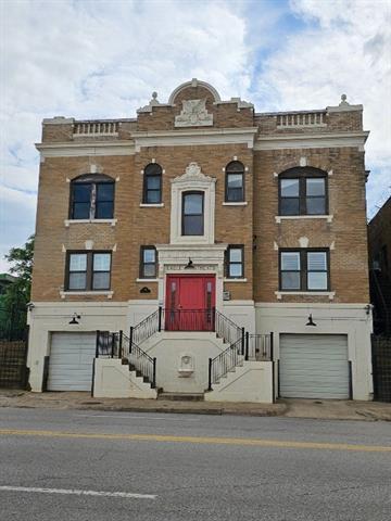 Primary Photo - 1615 S Ervay St