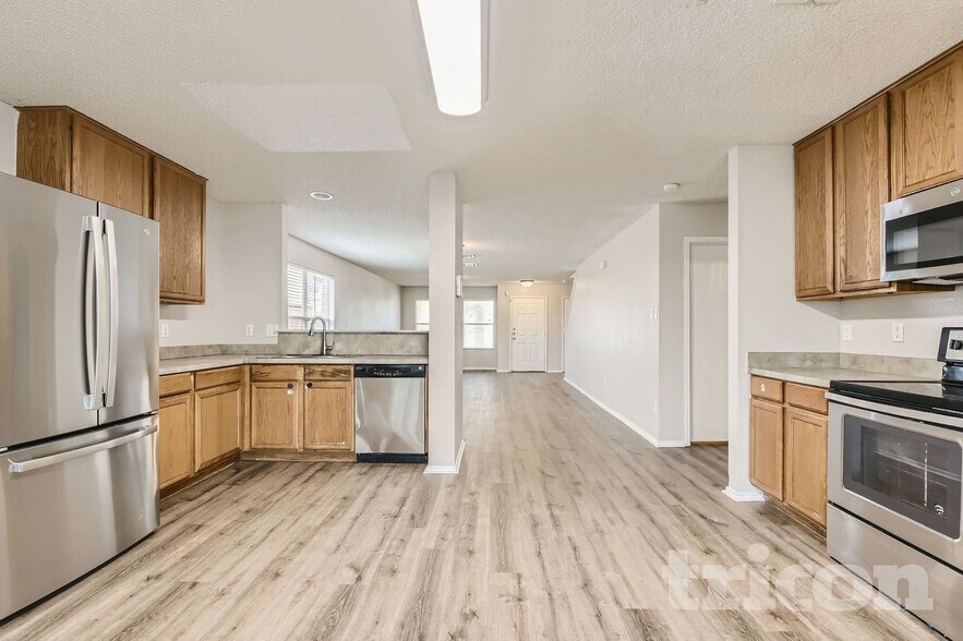 Building Photo - 4877 Trail Hollow Dr