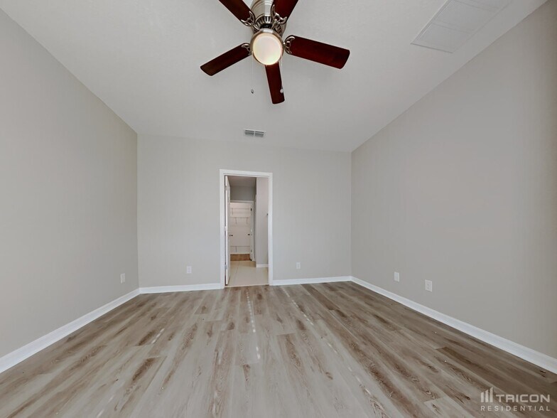 Building Photo - 310 Ardmore St
