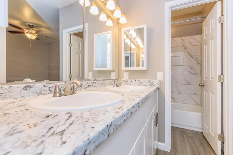 Building Photo - 4250 E 29th St