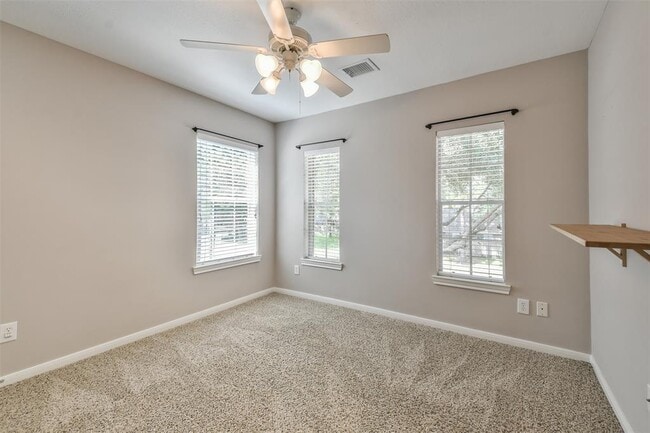 Building Photo - 24031 Bonnamere Ln