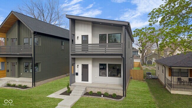 Building Photo - 1025 Churchman Ave