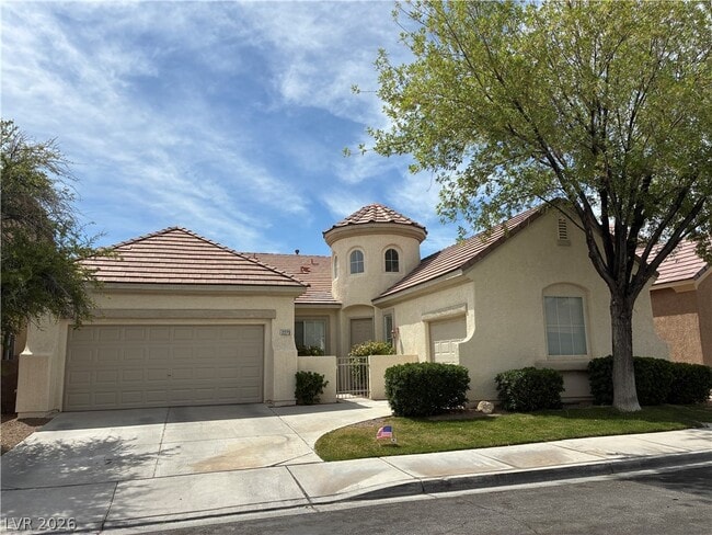 Building Photo - 2275 Moresca Ave