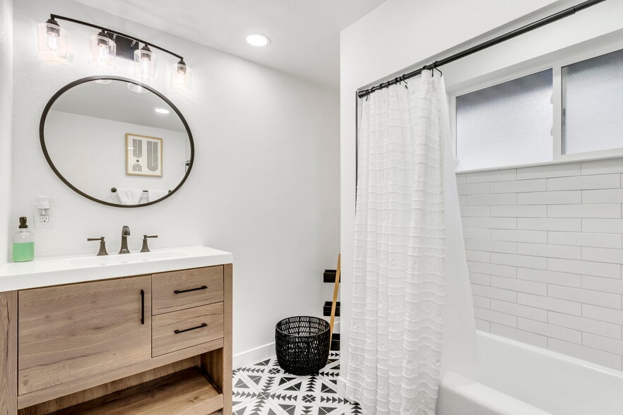 Bathroom, - 4720 Federal Blvd