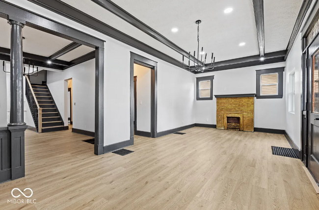 Building Photo - 3752 Ruckle St