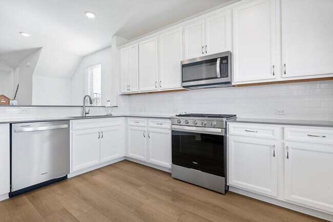 Building Photo - 140 Darlington Ct