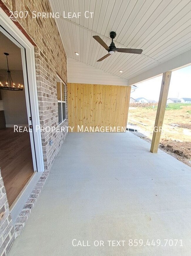 Building Photo - 2507 Spring Leaf Ct