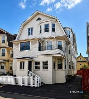 Building Photo - 40-44 Vine Street Unit 3