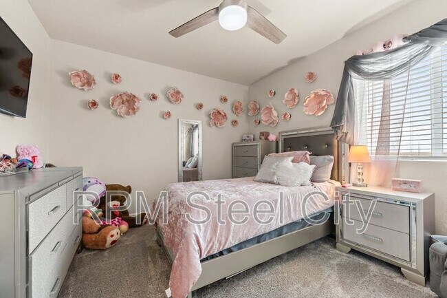 Building Photo - 1905 Manassa St