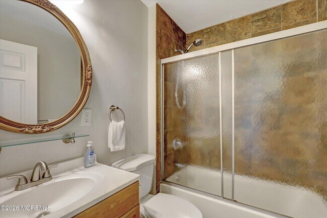 Building Photo - 265 Norgrove Ave