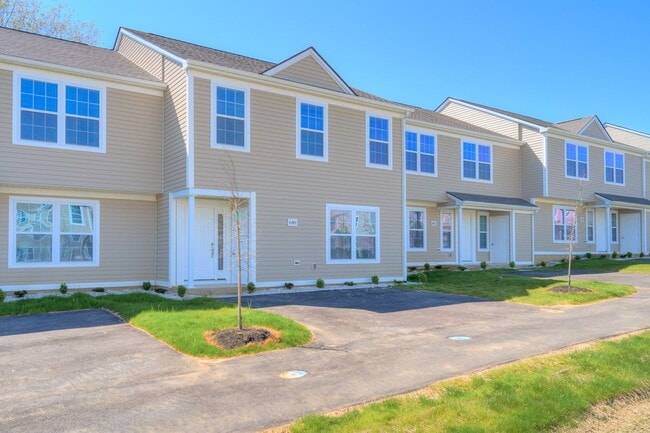 Building Photo - Available for the 2026-2027 leasing term