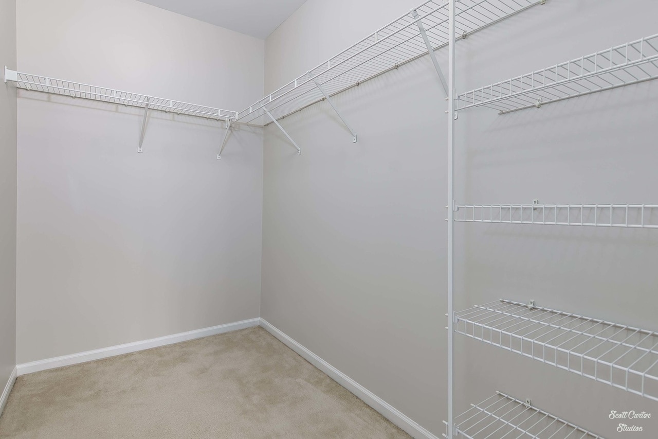 Building Photo - 1303 Silverstone Dr