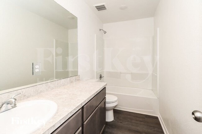 Building Photo - 255 Rd 5102F