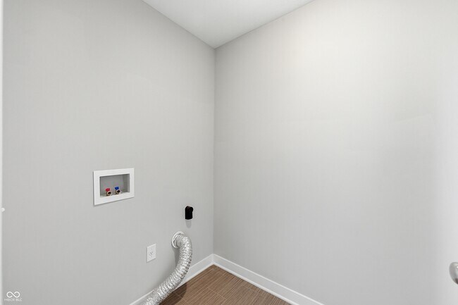 Building Photo - 221 Switchgrass Ln