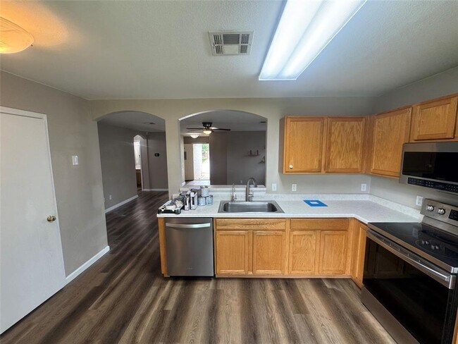 Building Photo - 108 Mesa Dr