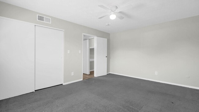 Building Photo - 2405 Belcher Dr