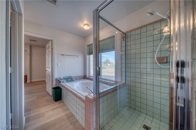 Building Photo - 3000 Pebble Beach Ave