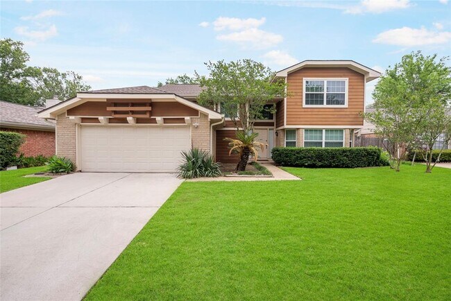 Building Photo - 2207 Brook View Ln