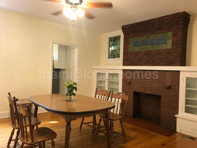 Dining room - 5620 Phillips Ave