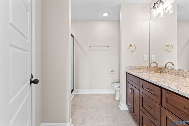 Building Photo - 243 Susan Lynn Dr