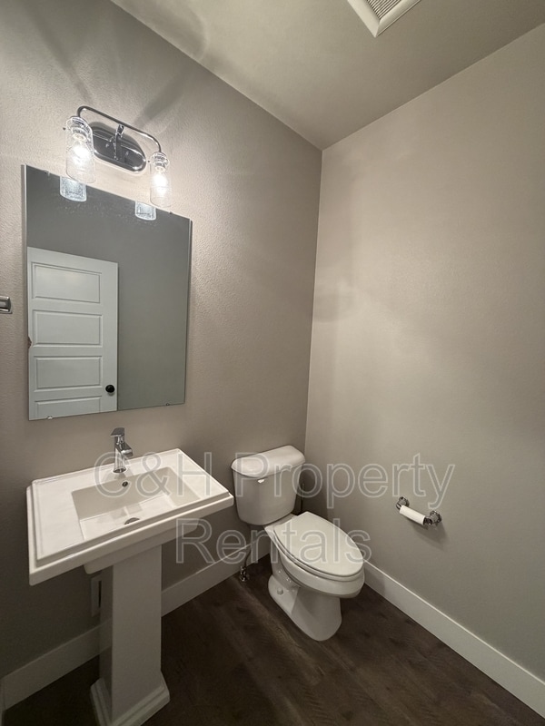 Building Photo - 1826 Walter Creek Blvd