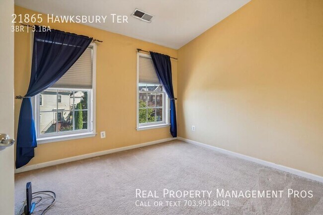 Building Photo - 21865 Hawksbury Terrace