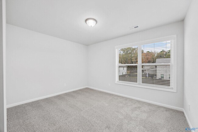 Building Photo - 27919 Chalmers Cir