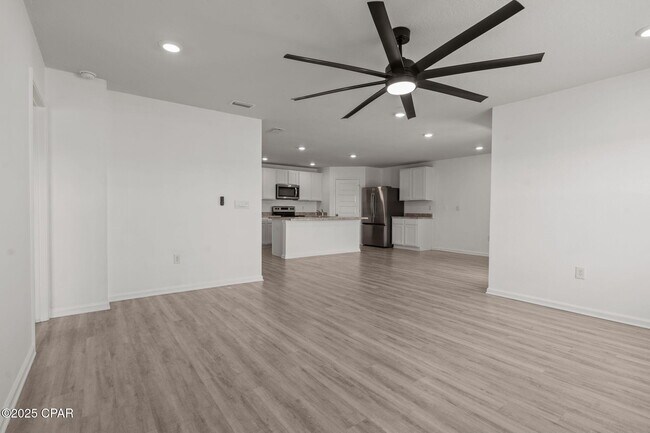 Building Photo - 6416 Slabinski Ln