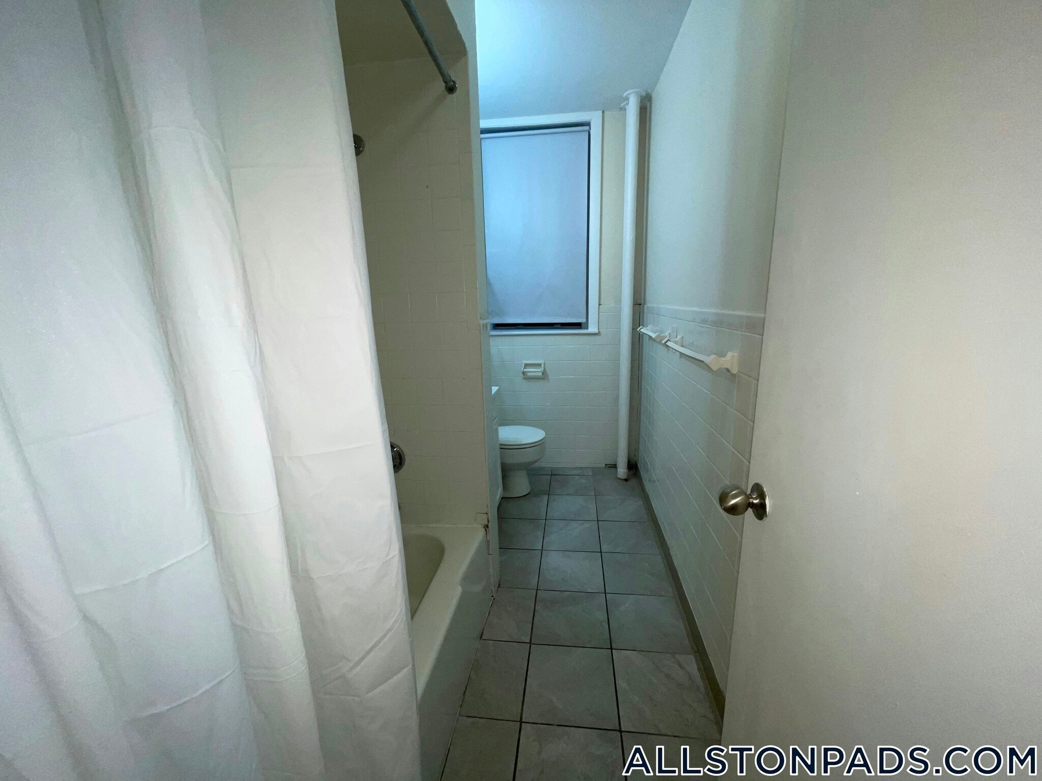 Building Photo - 1131 Commonwealth Ave