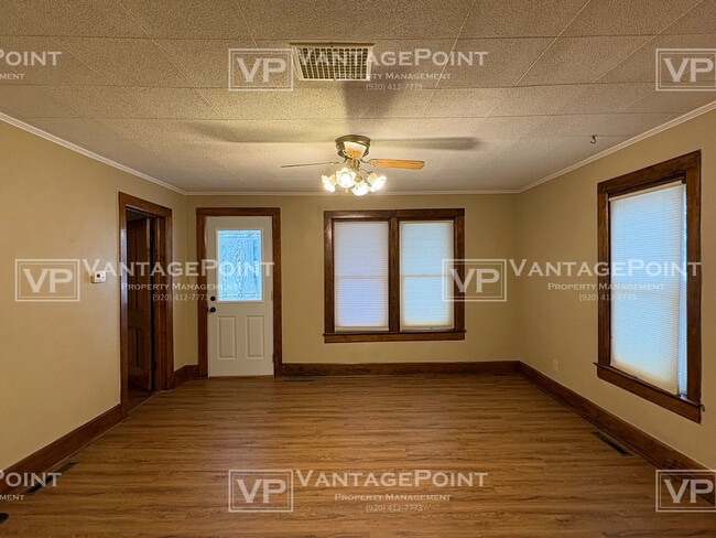 Building Photo - 264 Modoc St