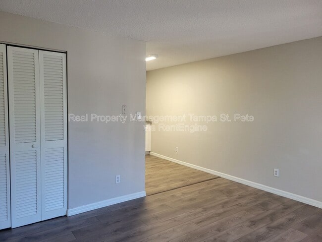 Building Photo - 15417 Livingston Ave