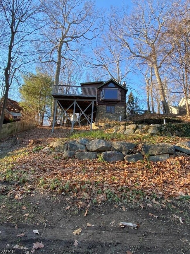 Building Photo - 3 Kushaqua Trail N