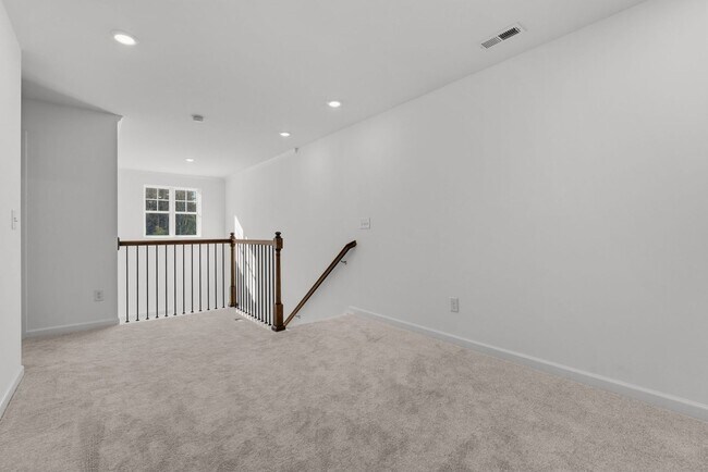 Building Photo - Beautiful 2-Story 4 Bedroom, 3 Bath Home in Angier — Just 30 Minutes from Downtown Raleigh