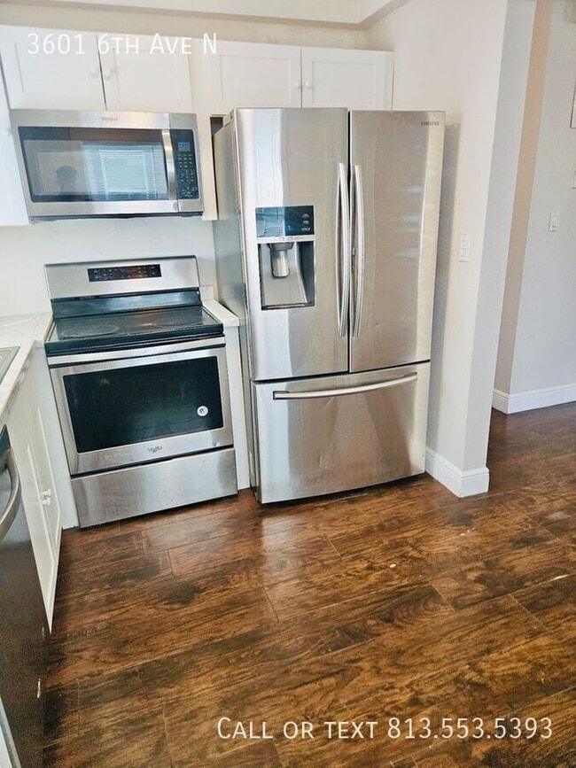 Building Photo - 3601 6th Ave N