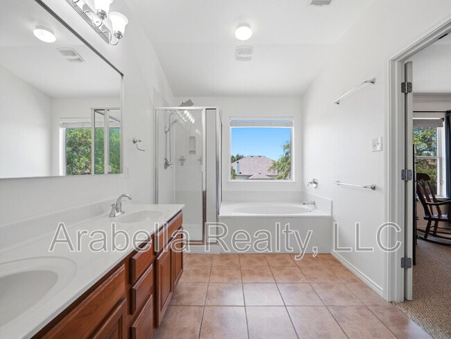 Building Photo - 25611 Preserve Crest