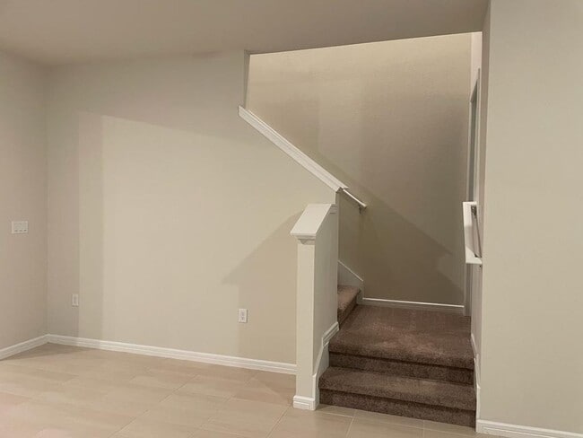 Building Photo - Townhome Isles of Lake Nona