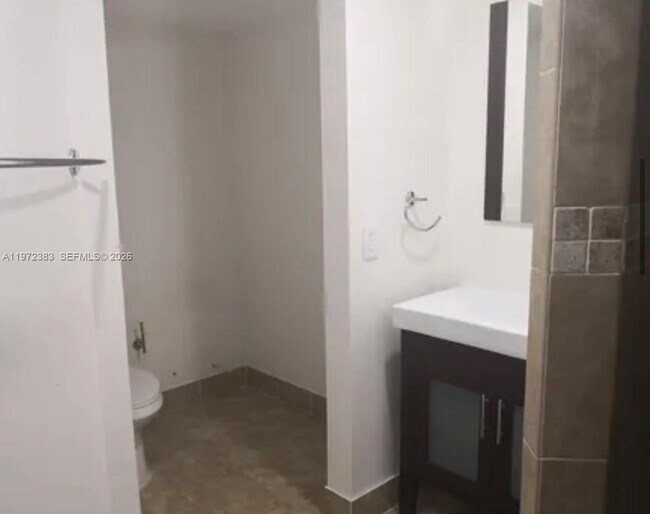 Building Photo - 1300 SW 122nd Ave