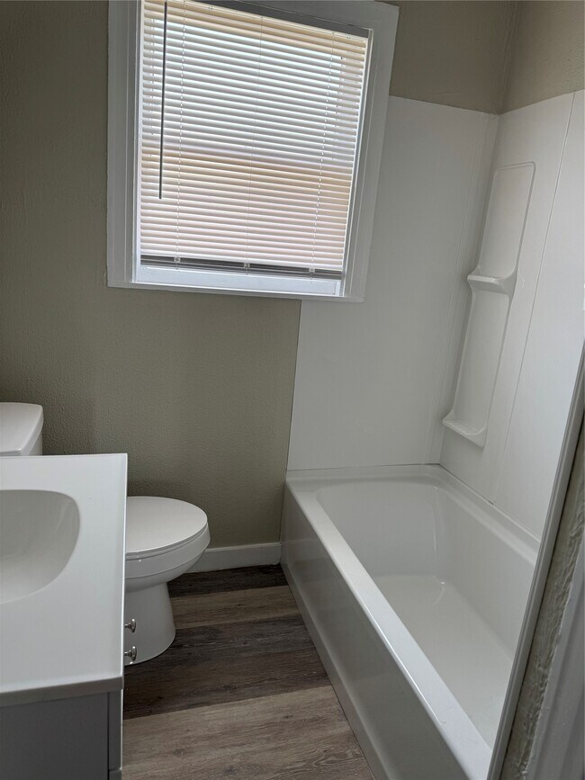 Building Photo - 3628 Avenue O