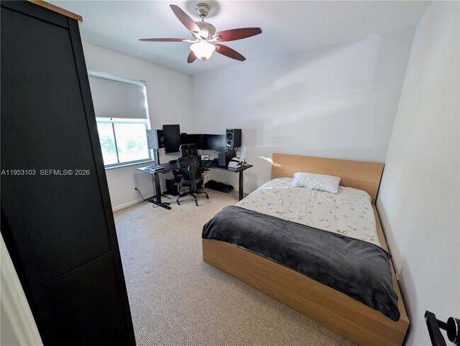 Building Photo - 3561 Forest Hill Blvd